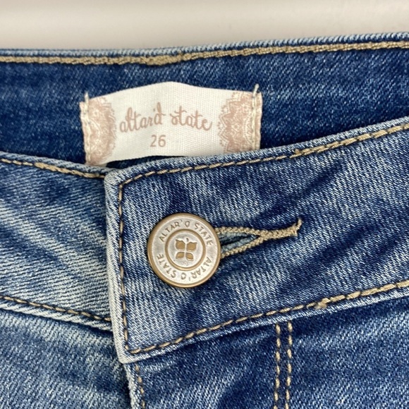 Altar'd State Light Wash Factory Destroyed Ripped Jeans 19024AS Size 26 - Picture 9 of 16